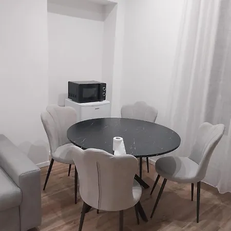 Apartment Centrale-a Pochi Passi Dalla Stazione Milan